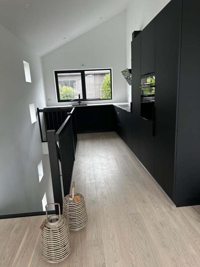 Skagesund Guest House With Free Parking Тромсе Екстер'єр фото